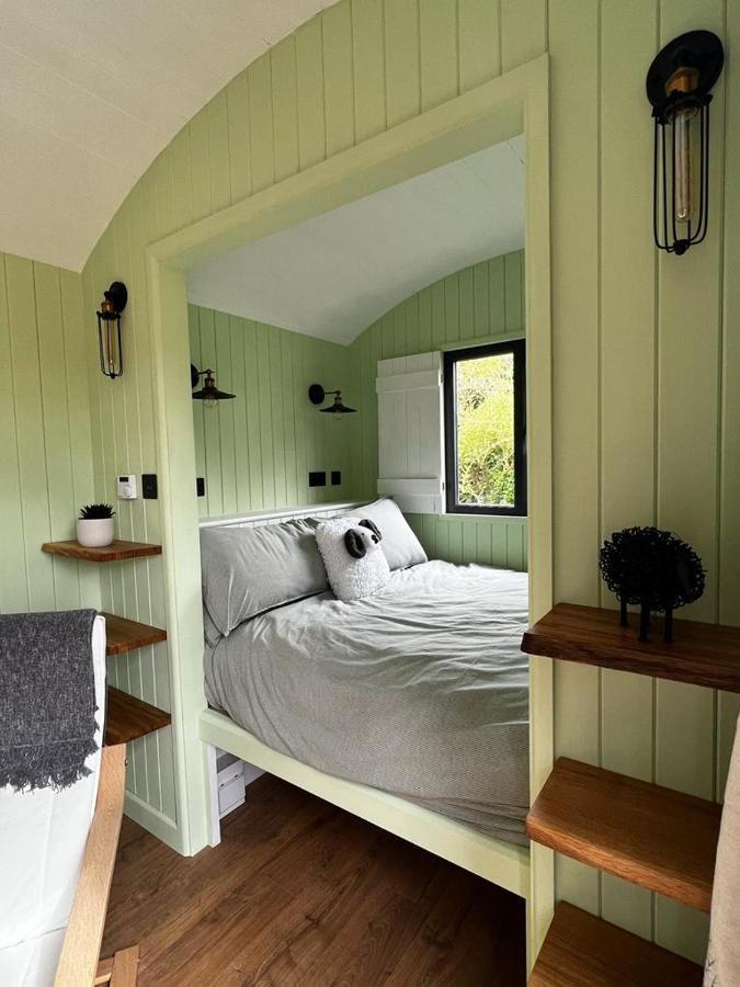 Hettie Luxury Shepherds Hut Semley Exterior foto